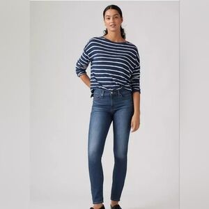 Levi's Dark Blue Women's 311 Shaping Skinny Jeans Size 29
